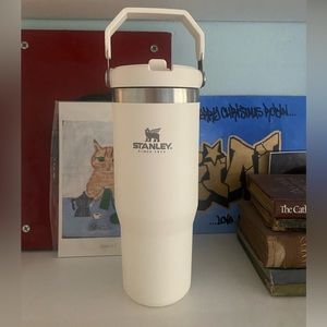 Stanley 30oz. Ice flow Flip Straw Tumbler